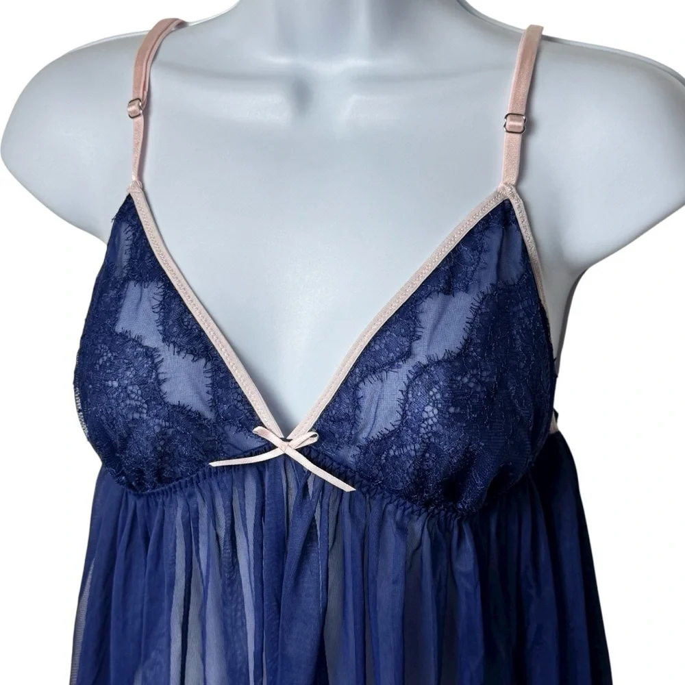 Victoria's Secret Navy and Pink Teddy Underwear Set Dainty Feminine Sexy L‎